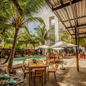 Che Hostel&bar Isla Holbox